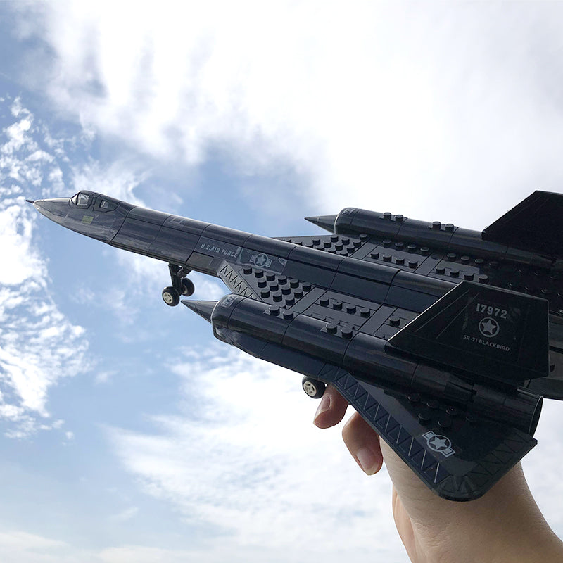 SR-71 BLACKBIRD